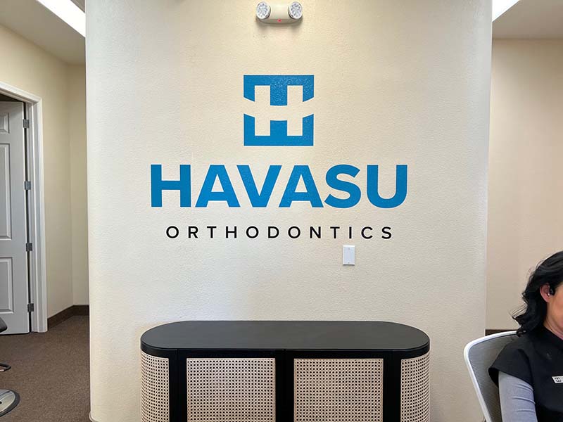 havasu orthodontics wall graphic